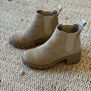 Steve Madden Taupe Ankle Booties
